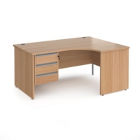 Contract 25 right hand ergonomic desk with 3 drawer silver pedestal and panel leg 1600mm - beech