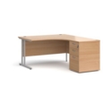 Maestro 25 right hand ergonomic desk 1400mm with silver cantilever frame and desk high pedestal - beech