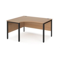 Maestro 25 left hand ergonomic desk 1400mm wide - black bench leg frame and beech top