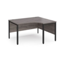 Maestro 25 right hand ergonomic desk 1400mm wide - black bench leg frame and grey oak top