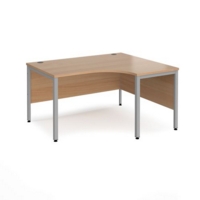 Maestro 25 right hand ergonomic desk 1400mm wide - silver bench leg frame and beech top