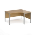Maestro 25 right hand ergonomic desk 1400mm wide - silver bench leg frame and oak top
