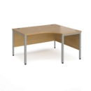Maestro 25 right hand ergonomic desk 1400mm wide - silver bench leg frame and oak top