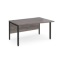 Maestro 25 right hand wave desk 1400mm wide - black bench leg frame and grey oak top