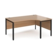 Maestro 25 right hand ergonomic desk 1600mm wide - black bench leg frame and beech top