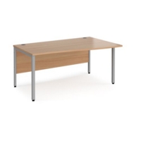 Maestro 25 right hand wave desk 1600mm wide - silver bench leg frame and beech top