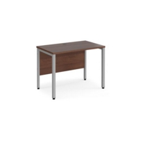 Maestro 25 straight desk 1000mm x 600mm - silver bench leg frame and walnut top