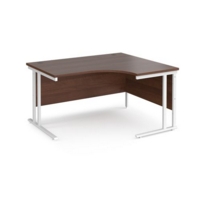 Maestro 25 right hand ergonomic desk 1400mm wide - white cantilever leg frame and walnut top