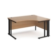 Maestro 25 right hand ergonomic desk 1400mm wide - black cable managed leg frame and beech top