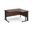 Maestro 25 right hand ergonomic desk 1400mm wide - black cable managed leg frame and walnut top