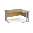 Maestro 25 right hand ergonomic desk 1400mm wide - silver cable managed leg frame and oak top
