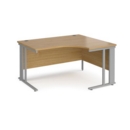 Maestro 25 right hand ergonomic desk 1400mm wide - silver cable managed leg frame and oak top