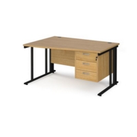 Maestro 25 left hand wave desk 1400mm wide with 3 drawer pedestal - black cable managed leg frame and oak top