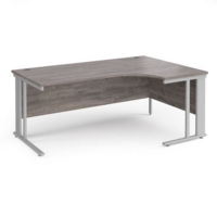 Maestro 25 right hand ergonomic desk 1800mm wide - silver cable managed leg frame and grey oak top