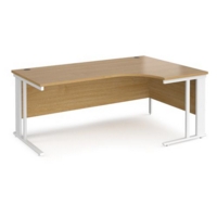 Maestro 25 right hand ergonomic desk 1800mm wide - white cable managed leg frame and oak top