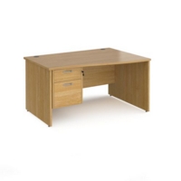 Maestro 25 right hand wave desk 1400mm wide with 2 drawer pedestal - oak top with panel end leg