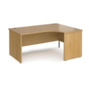 Maestro 25 right hand ergonomic desk 1600mm wide - oak top with panel end leg