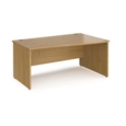Maestro 25 right hand wave desk 1600mm wide - oak top with panel end leg