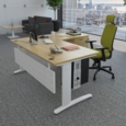 TR10 desk 1800mm x 800mm with 800mm return desk - white frame and walnut top