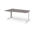 TR10 left hand wave desk 1600mm - white frame and grey oak top