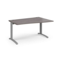 TR10 right hand wave desk 1400mm - silver frame and grey oak top