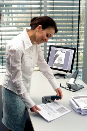 Leitz 5551 Full Strip Heavy Duty Stapler Flat Clinch 80 Sheet Silver 55510084