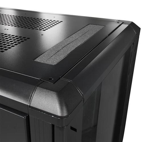 25U 36in ServerRack Cabinet with Casters